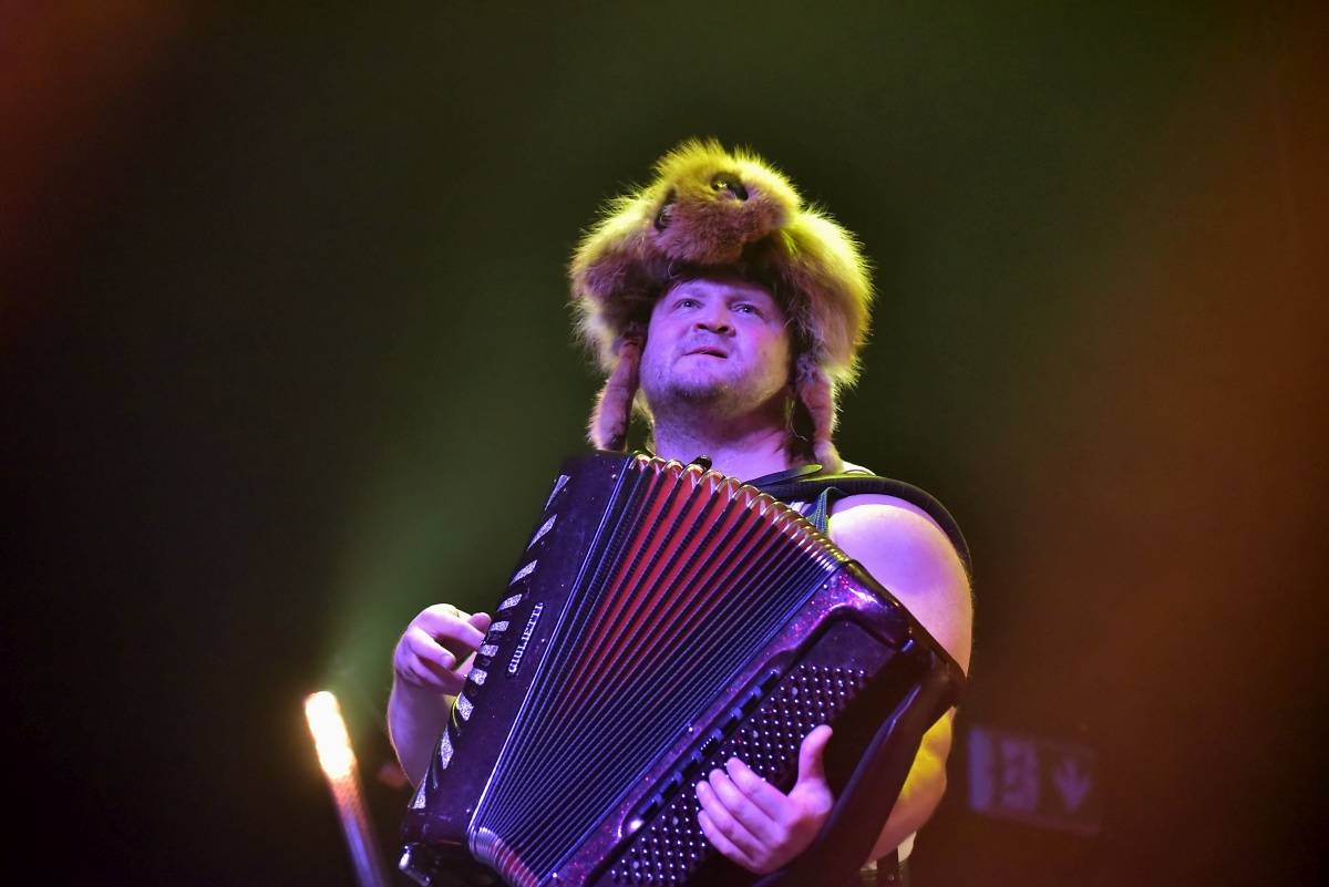 Finští Steve'N'Seagulls předvedli brněnskému Sonu rockové pecky v bluegrassovém hávu