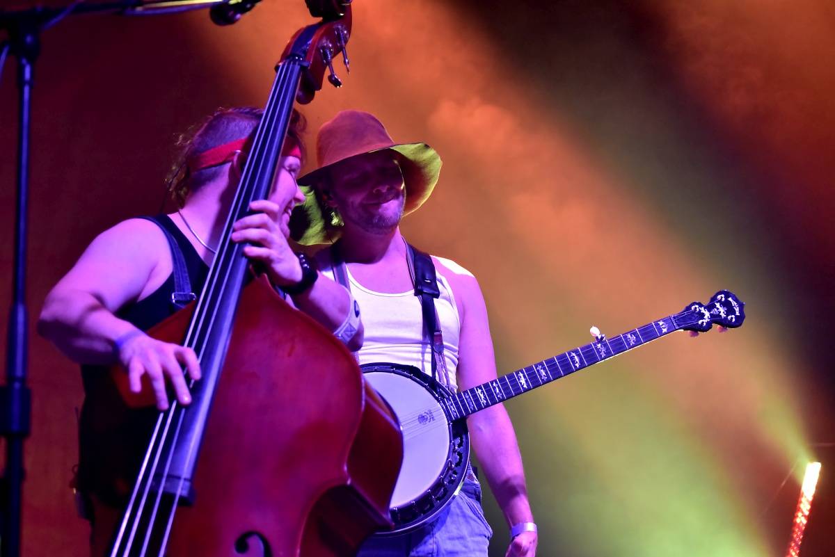 Finští Steve'N'Seagulls předvedli brněnskému Sonu rockové pecky v bluegrassovém hávu