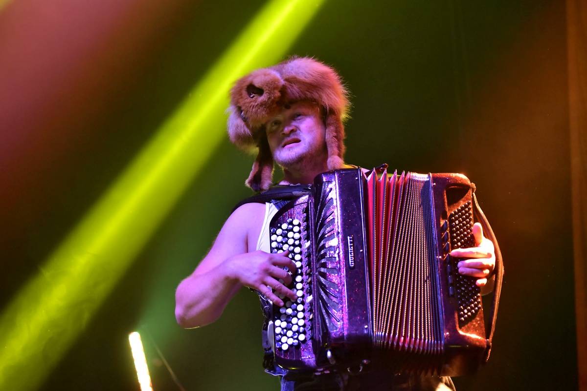 Finští Steve'N'Seagulls předvedli brněnskému Sonu rockové pecky v bluegrassovém hávu