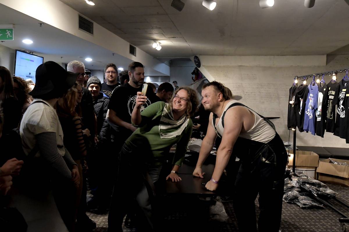 Finští Steve'N'Seagulls předvedli brněnskému Sonu rockové pecky v bluegrassovém hávu