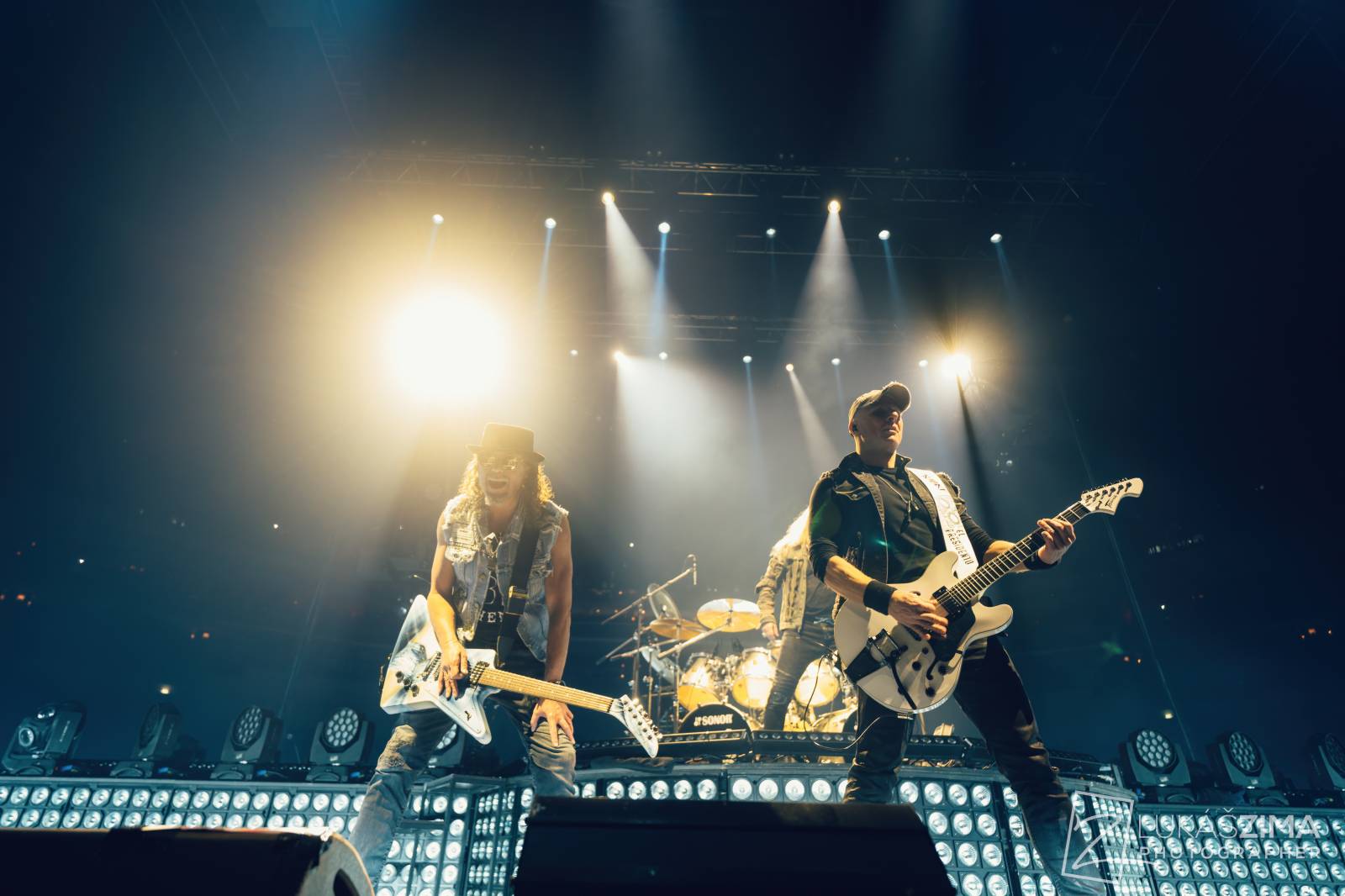 Kabát potvrdil, že stále patří mezi českou rockovou špičku. V Praze s ním zpívala celá O2 arena