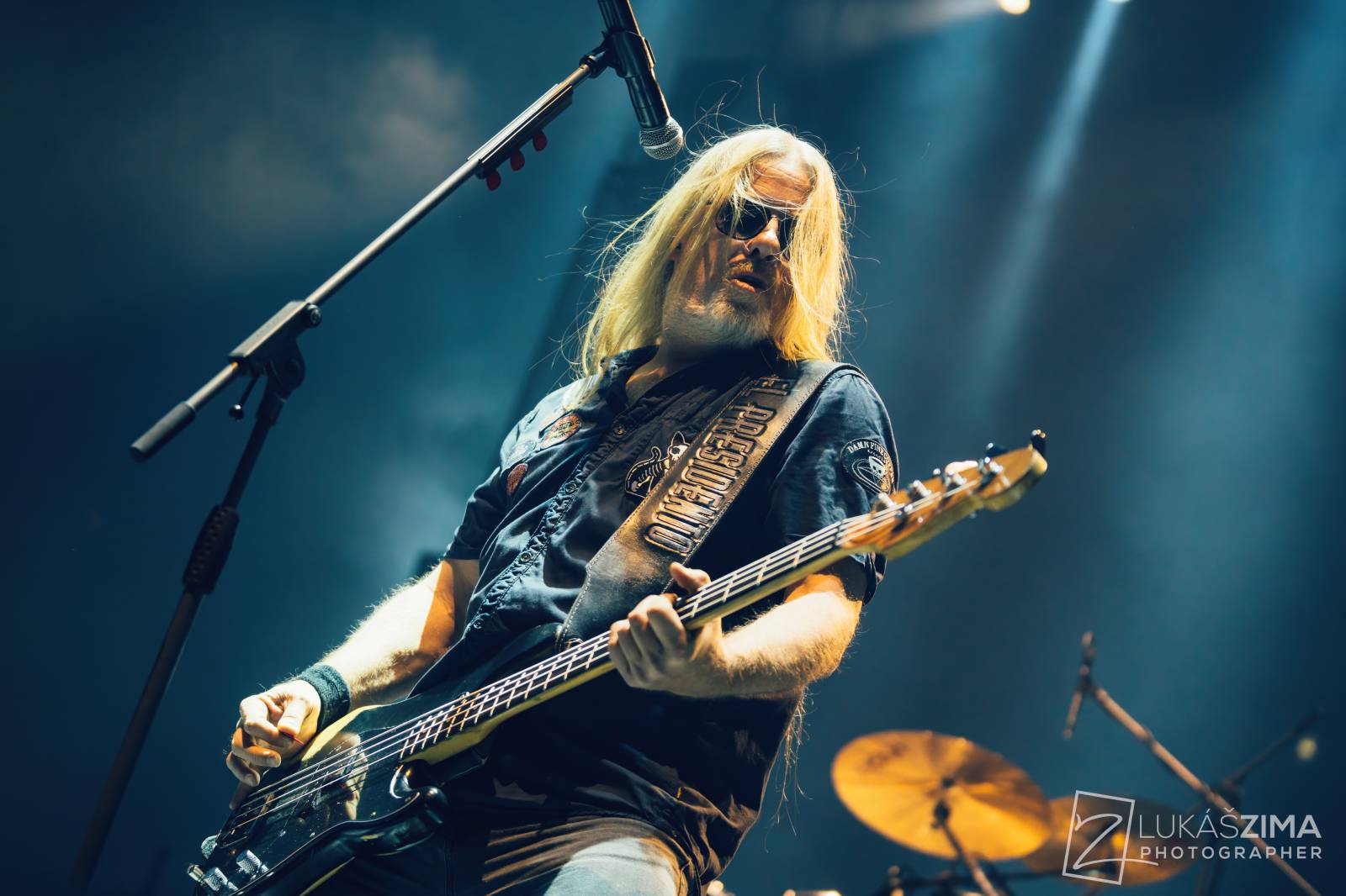 Kabát potvrdil, že stále patří mezi českou rockovou špičku. V Praze s ním zpívala celá O2 arena