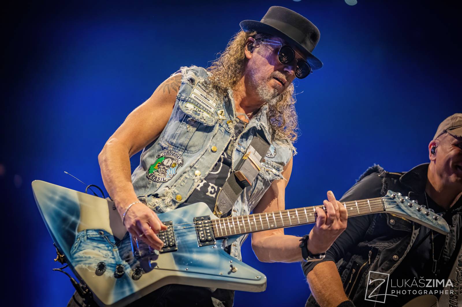 Kabát potvrdil, že stále patří mezi českou rockovou špičku. V Praze s ním zpívala celá O2 arena