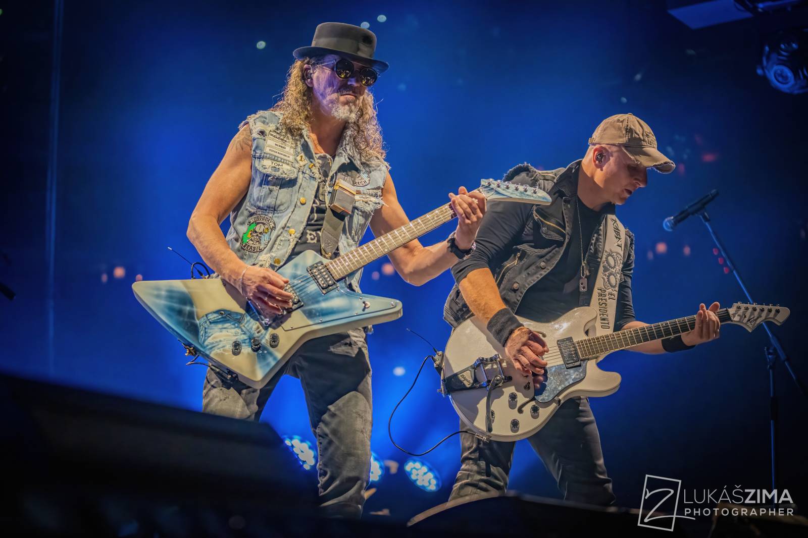 Kabát potvrdil, že stále patří mezi českou rockovou špičku. V Praze s ním zpívala celá O2 arena