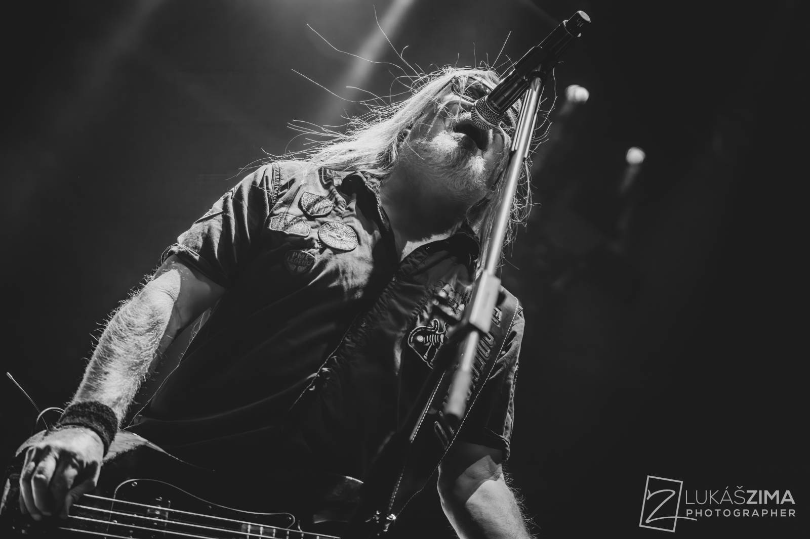 Kabát potvrdil, že stále patří mezi českou rockovou špičku. V Praze s ním zpívala celá O2 arena