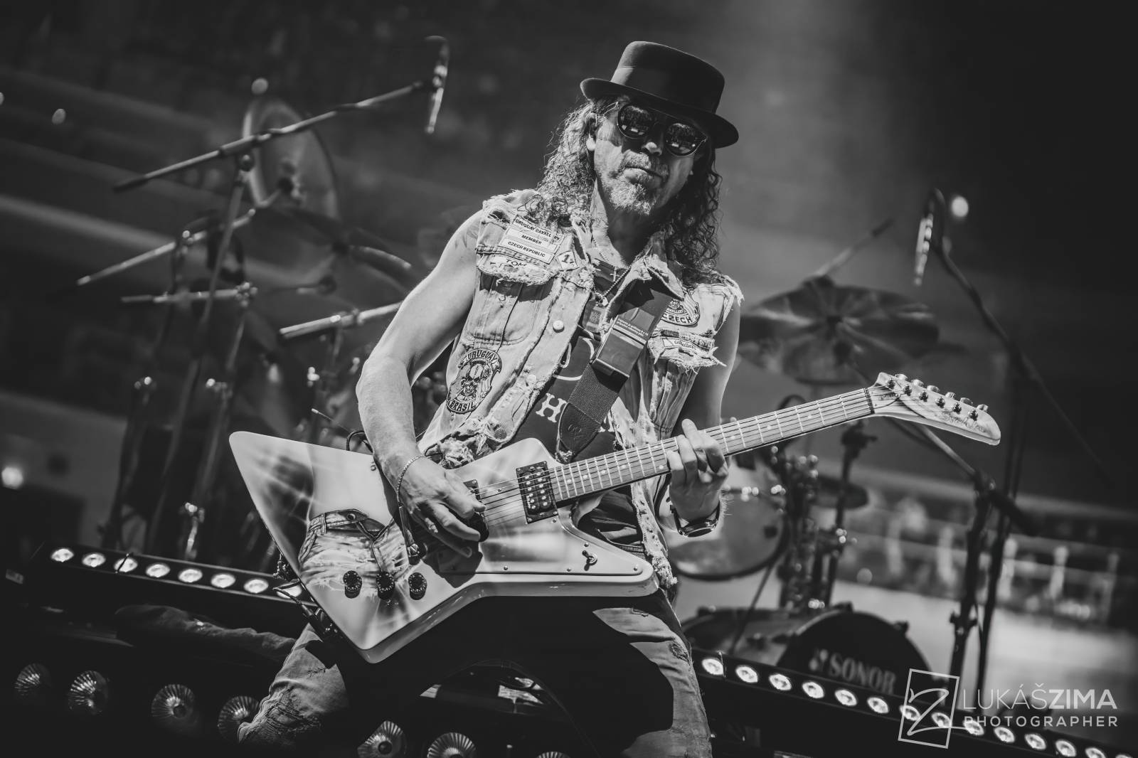 Kabát potvrdil, že stále patří mezi českou rockovou špičku. V Praze s ním zpívala celá O2 arena