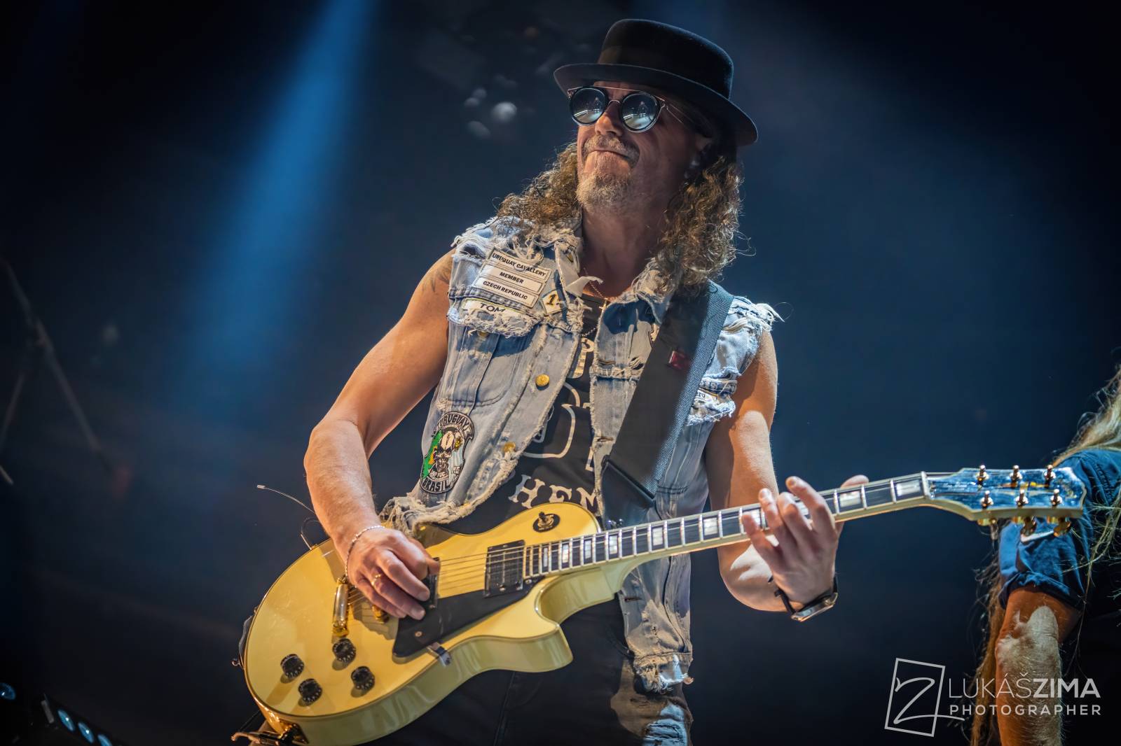 Kabát potvrdil, že stále patří mezi českou rockovou špičku. V Praze s ním zpívala celá O2 arena