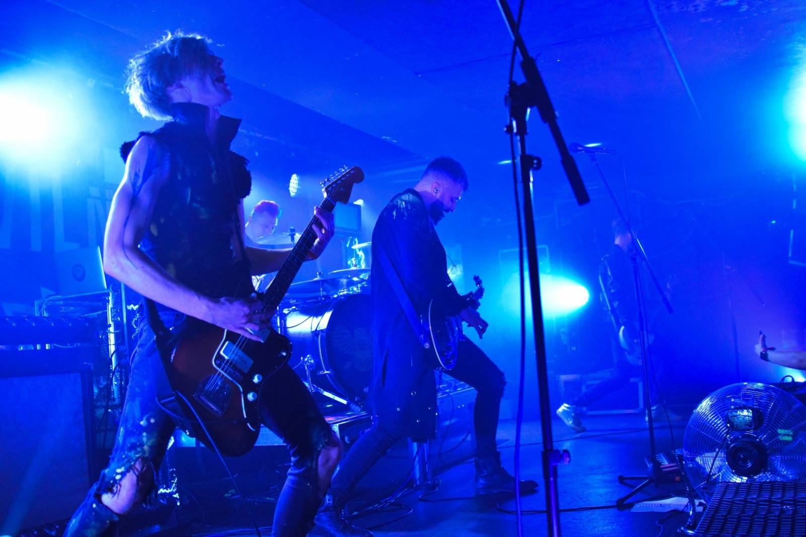 Civilní obrana zahájila v pražském Rock Café své podzimní turné