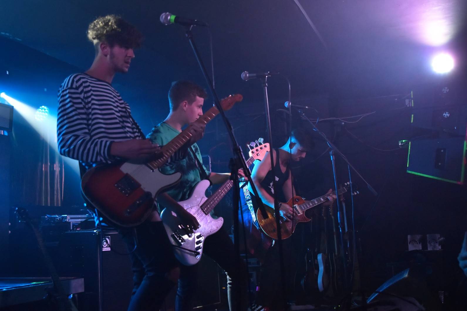 Civilní obrana zahájila v pražském Rock Café své podzimní turné