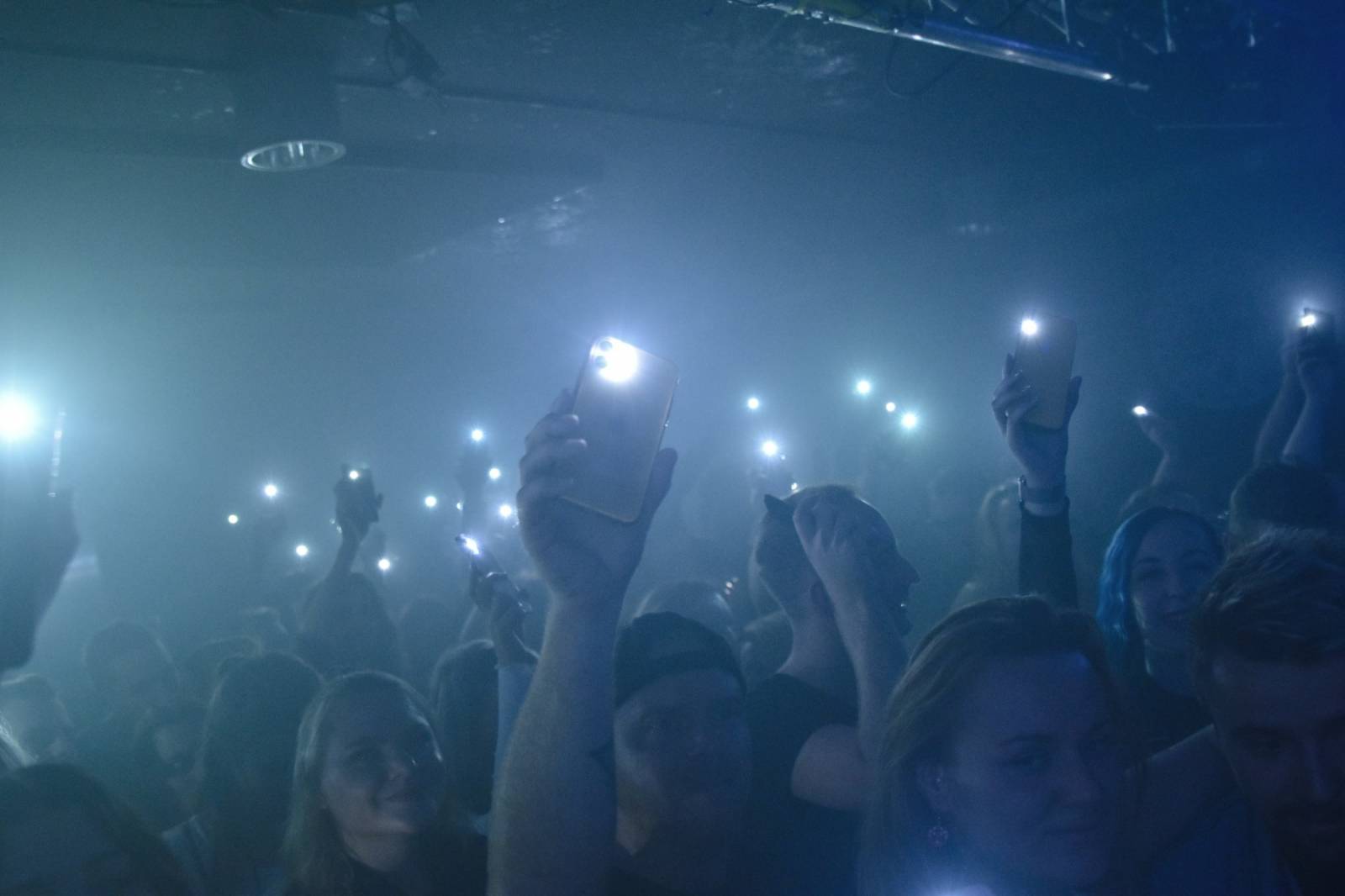 Civilní obrana zahájila v pražském Rock Café své podzimní turné