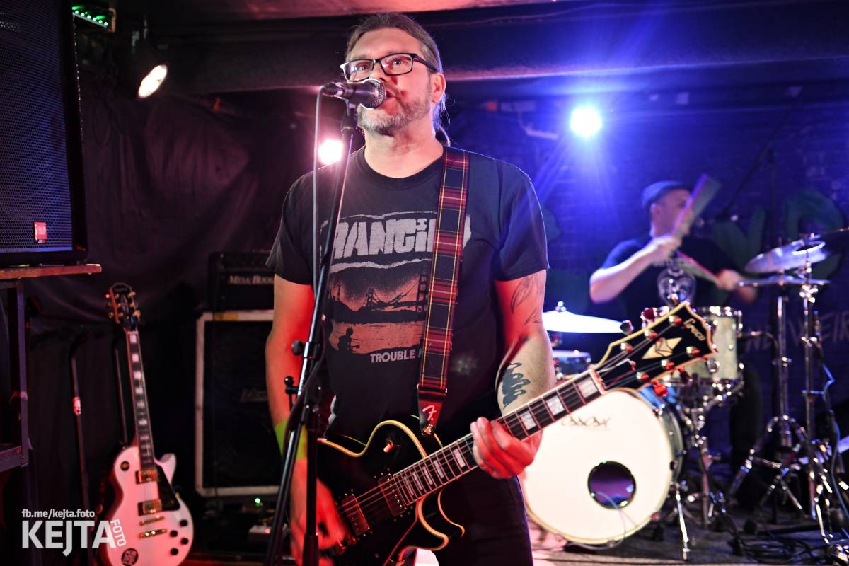 Divoký večer na strahovské Sedmičce patřil Švindlu, Lordu Alexovi a Bratislavským Dievčatám