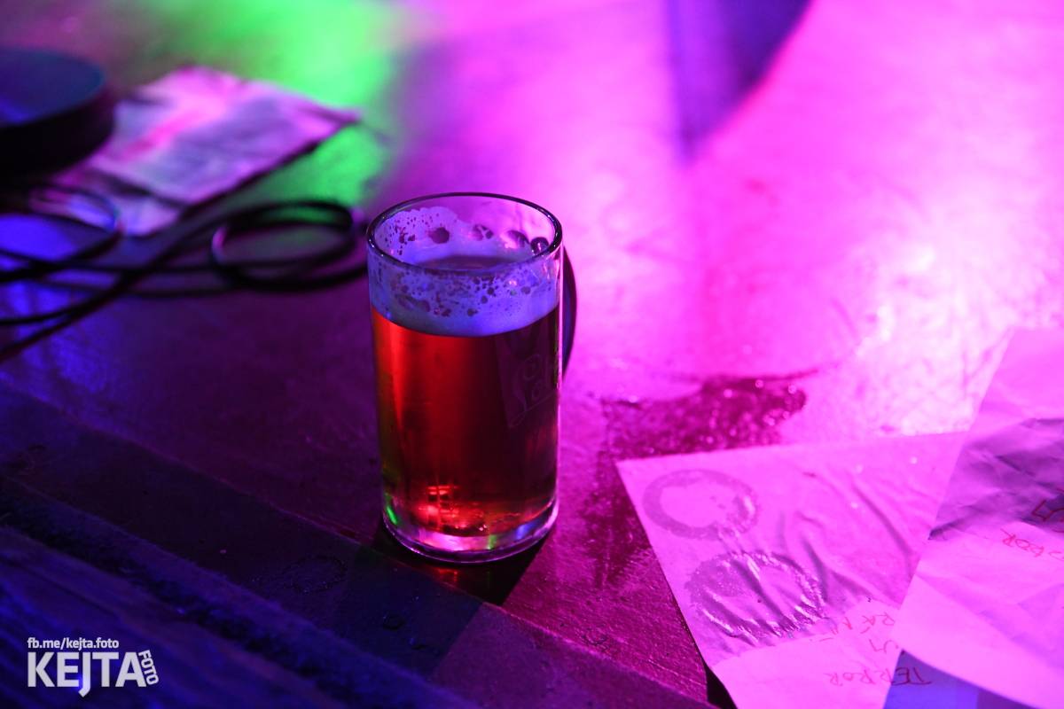 Divoký večer na strahovské Sedmičce patřil Švindlu, Lordu Alexovi a Bratislavským Dievčatám