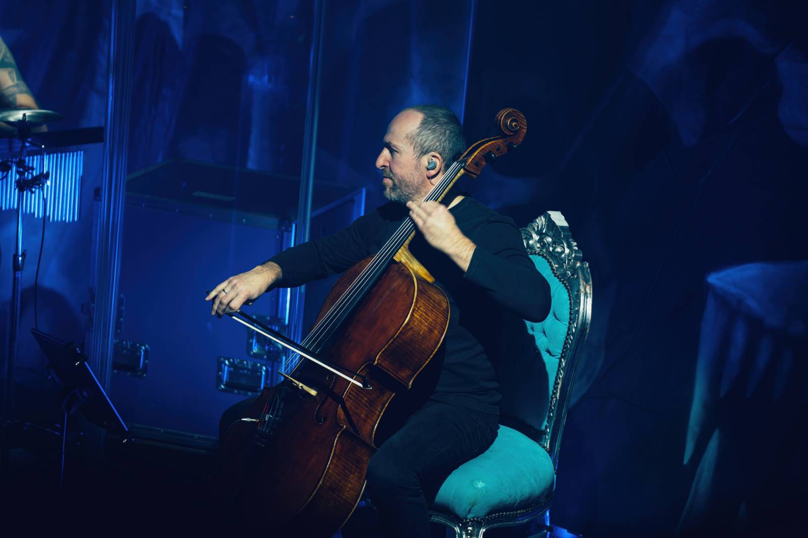 Škwor zaplnili Lucerna Music Bar, fanouškům nabídli písně v akustickém podání