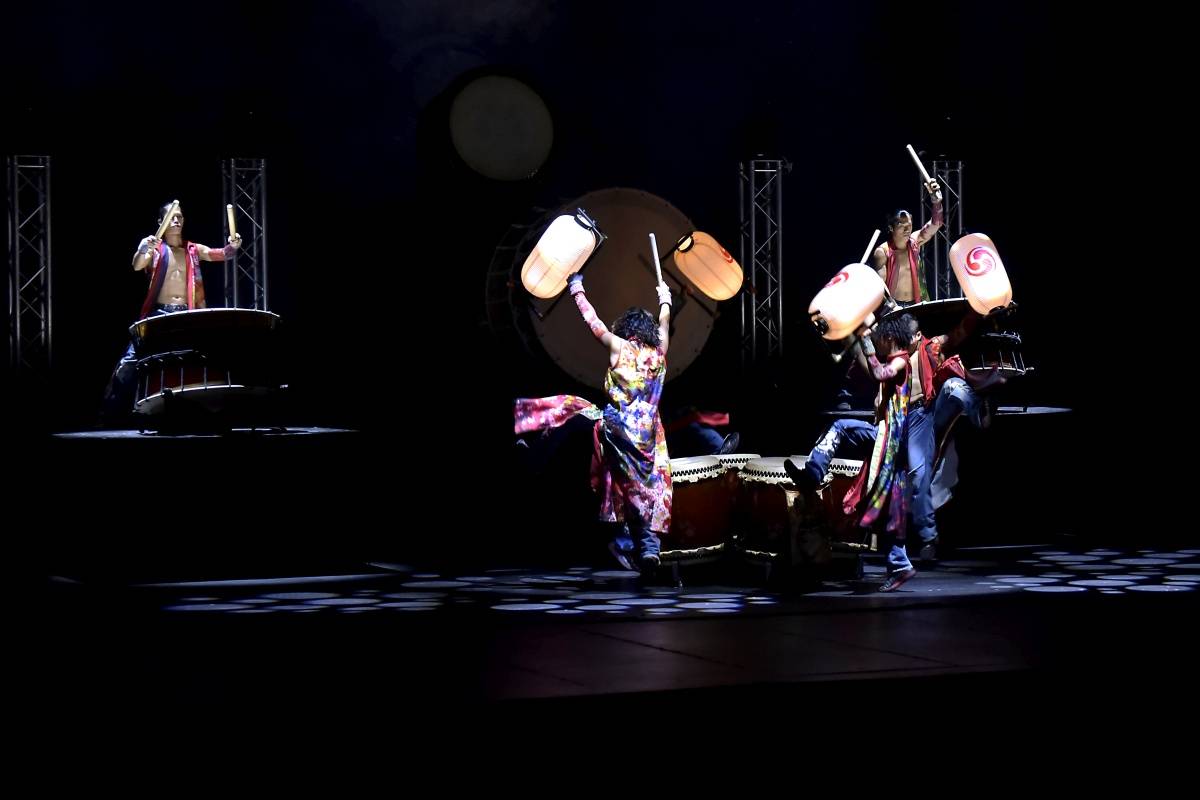 Japonští bubeníci Yamato nadchli fanoušky v pražském Kongresovém centru