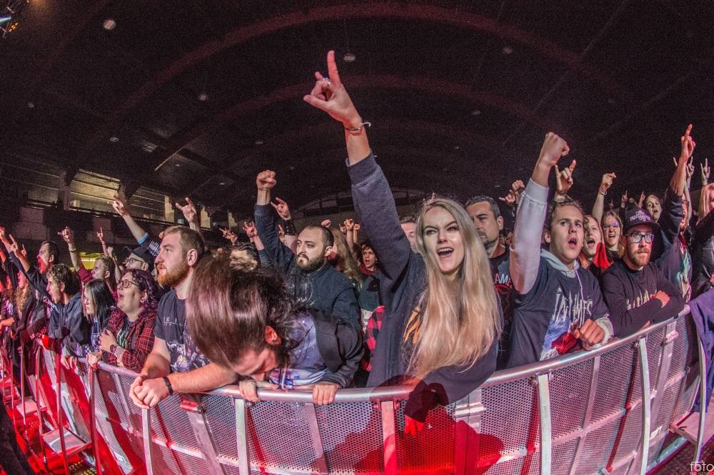 In Flames jsou ve skvělé formě, v Praze předvedli strhující show