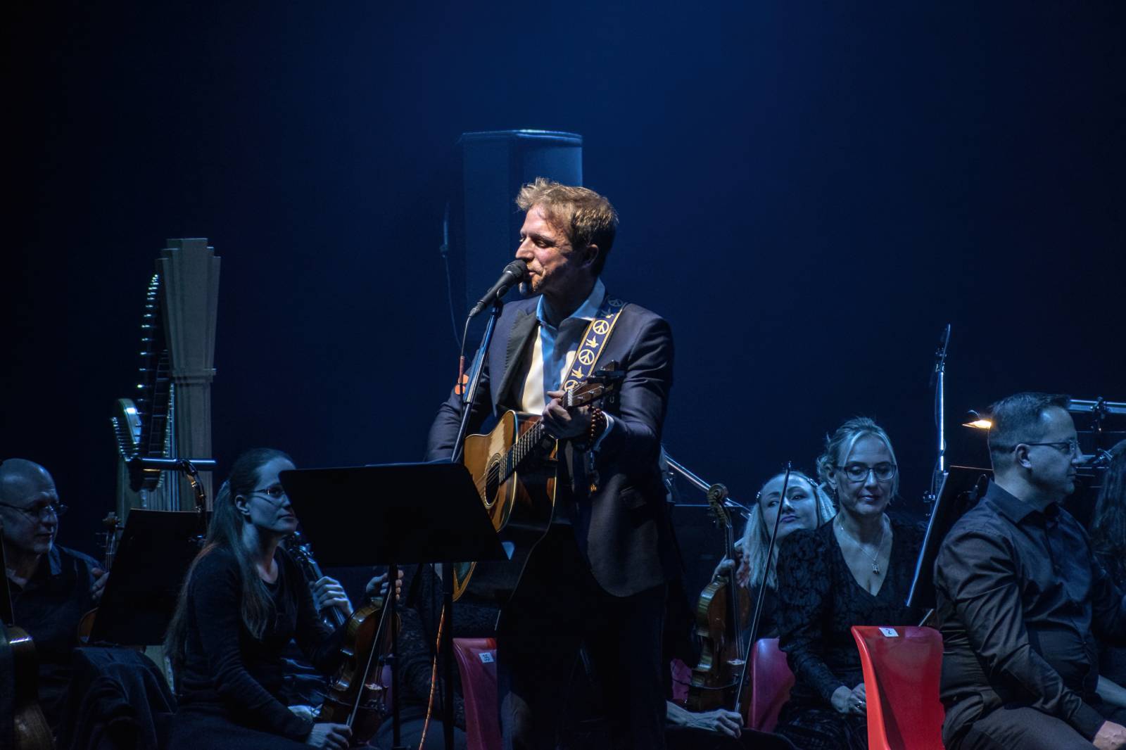 Tomáš Klus pohladil pardubické publikum na duši