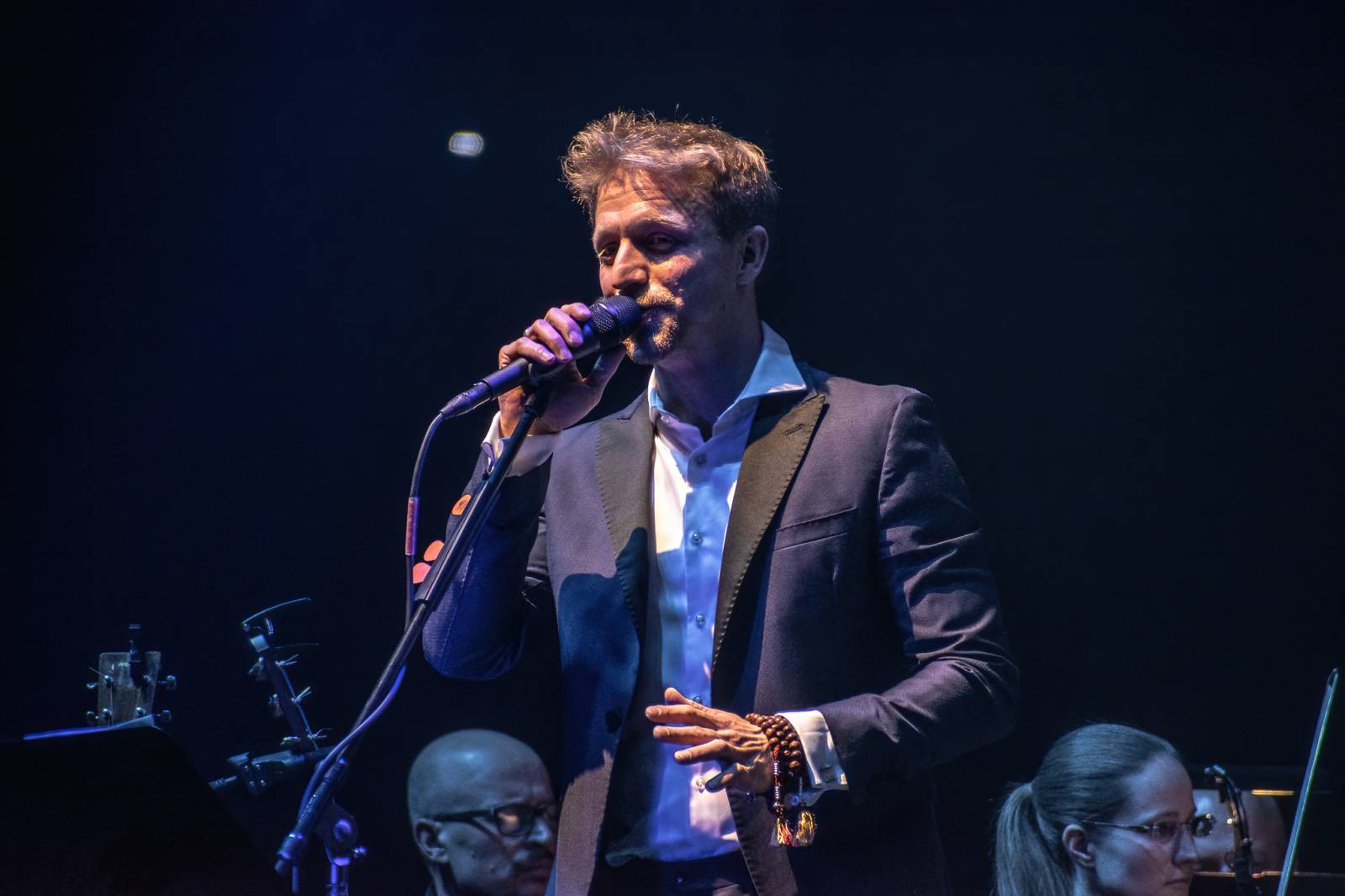 Tomáš Klus pohladil pardubické publikum na duši