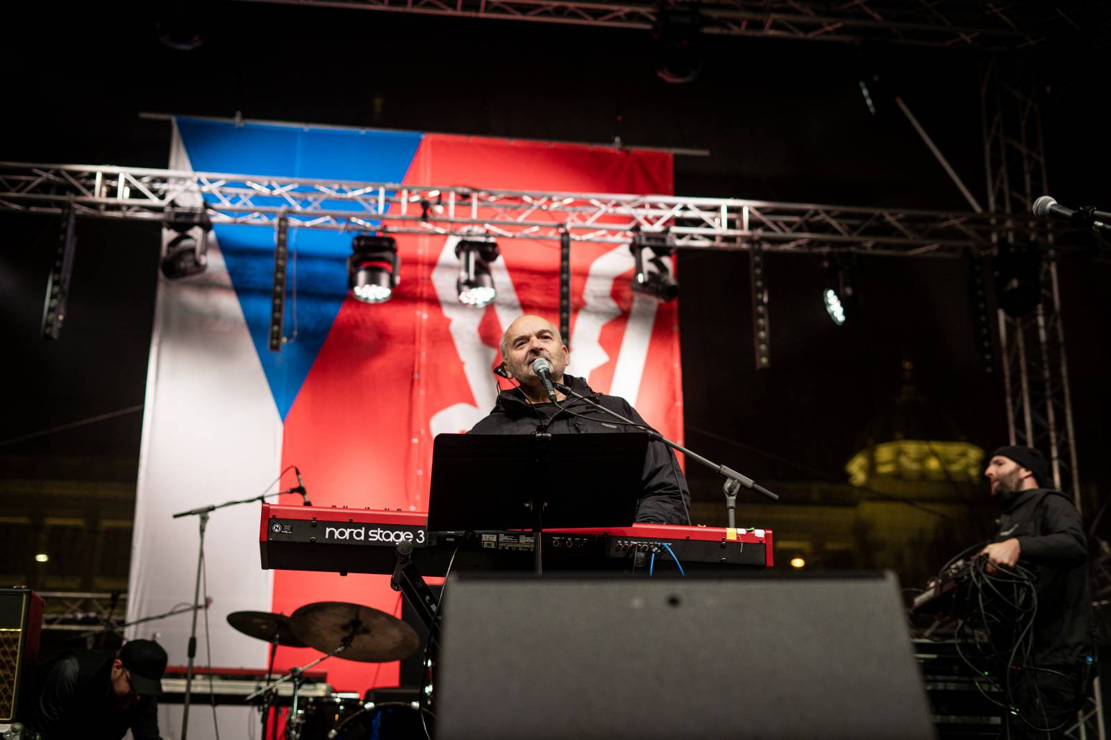 Na Václavském náměstí se vzpomínalo na rok 1989, Koncert pro budoucnost podpořil i Ukrajinu