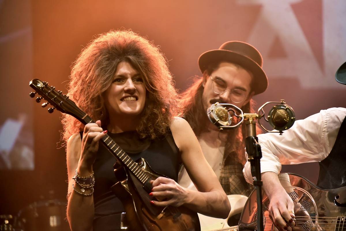 Blues Alive v Šumperku uctil Ettu James, zahráli Ana Popović i The Turtev Brothers