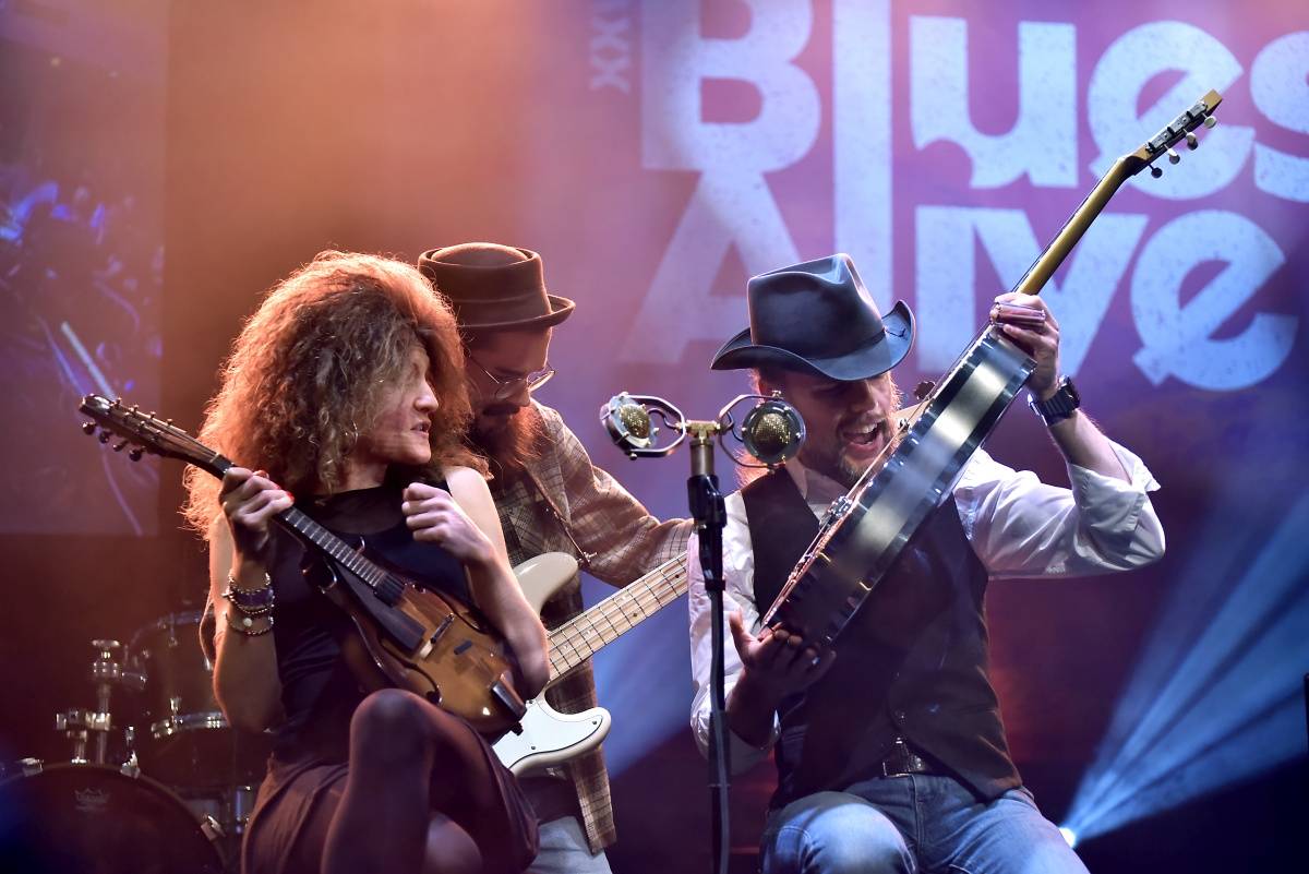 Blues Alive v Šumperku uctil Ettu James, zahráli Ana Popović i The Turtev Brothers