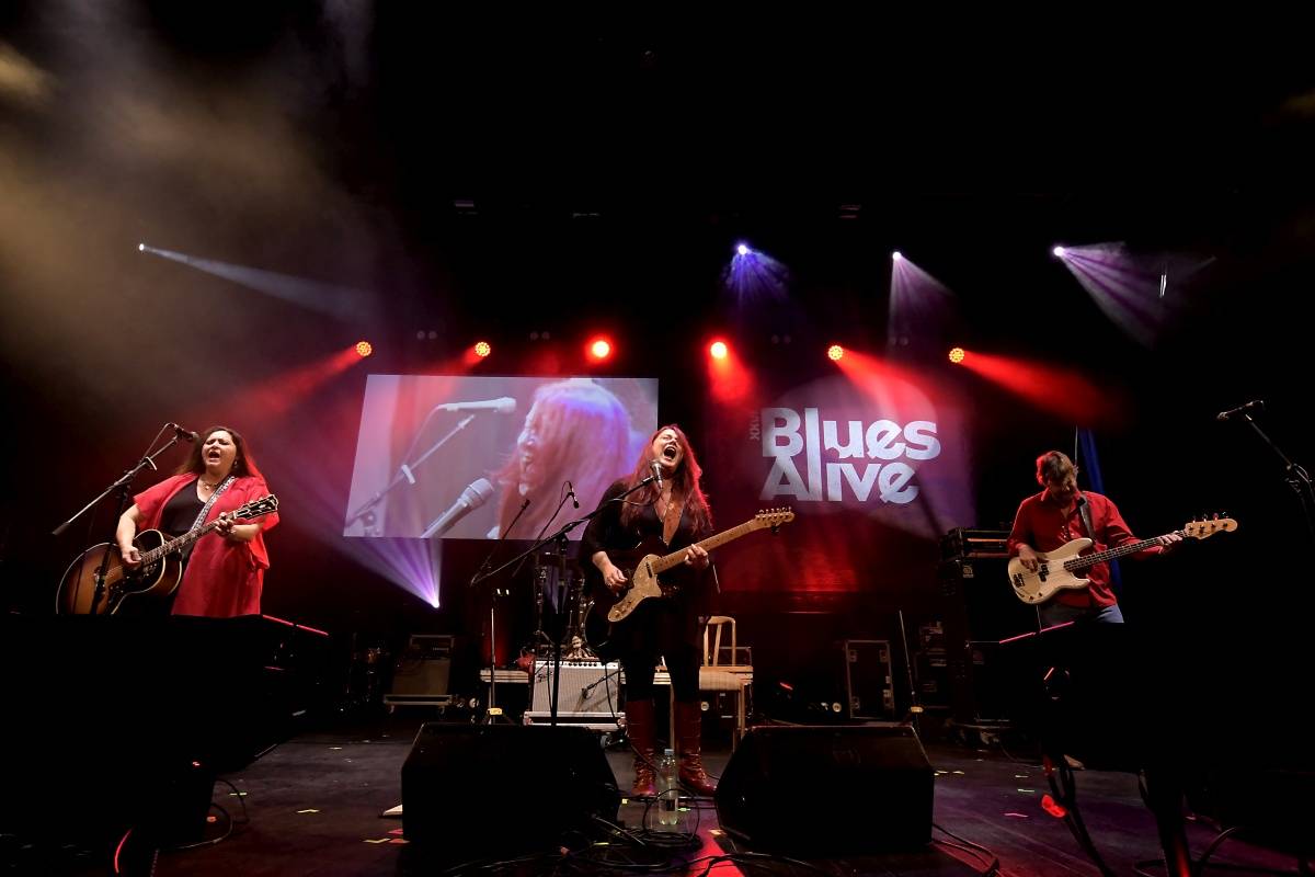Blues Alive v Šumperku uctil Ettu James, zahráli Ana Popović i The Turtev Brothers
