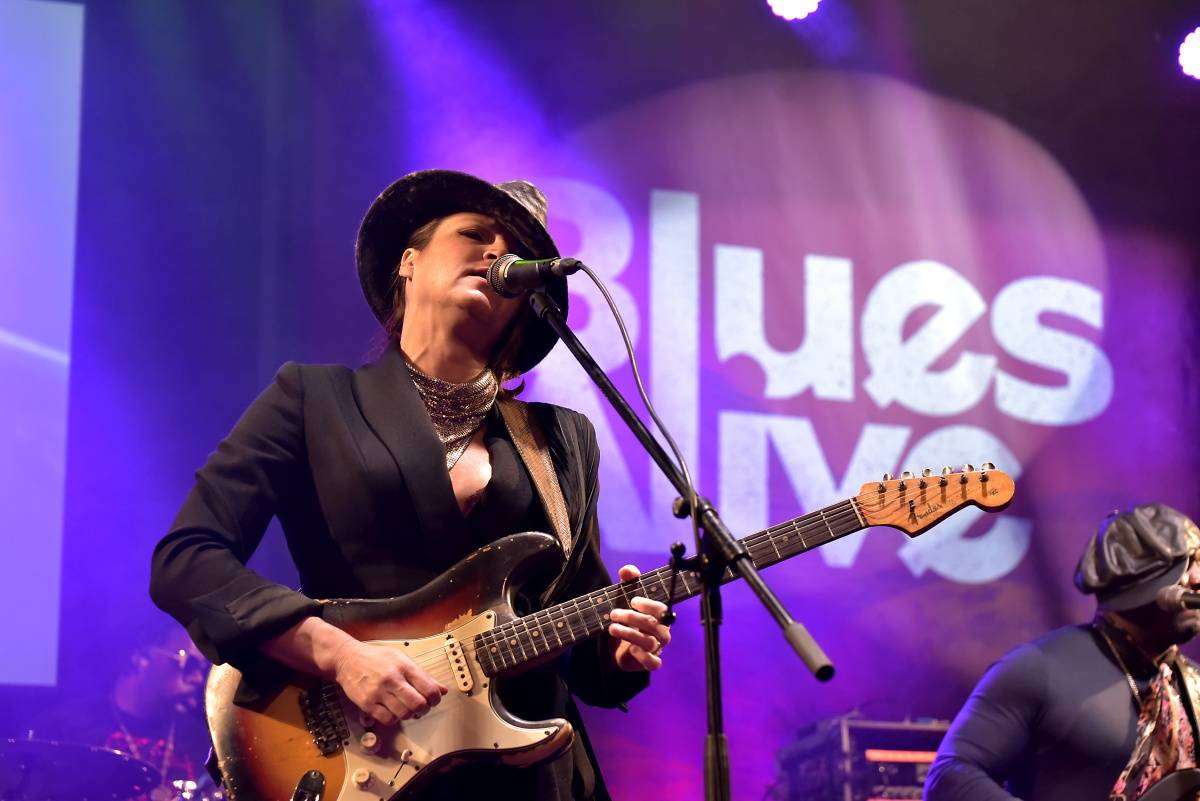 Blues Alive v Šumperku uctil Ettu James, zahráli Ana Popović i The Turtev Brothers