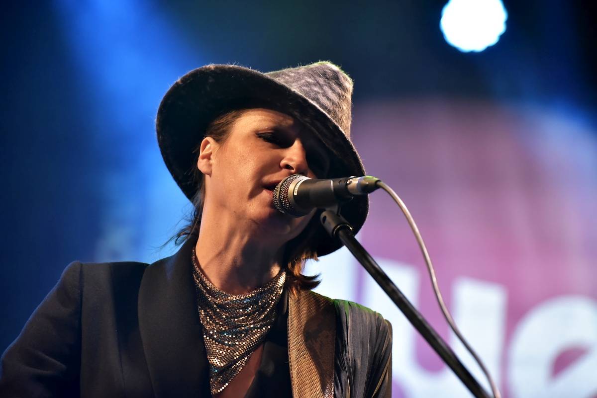 Blues Alive v Šumperku uctil Ettu James, zahráli Ana Popović i The Turtev Brothers