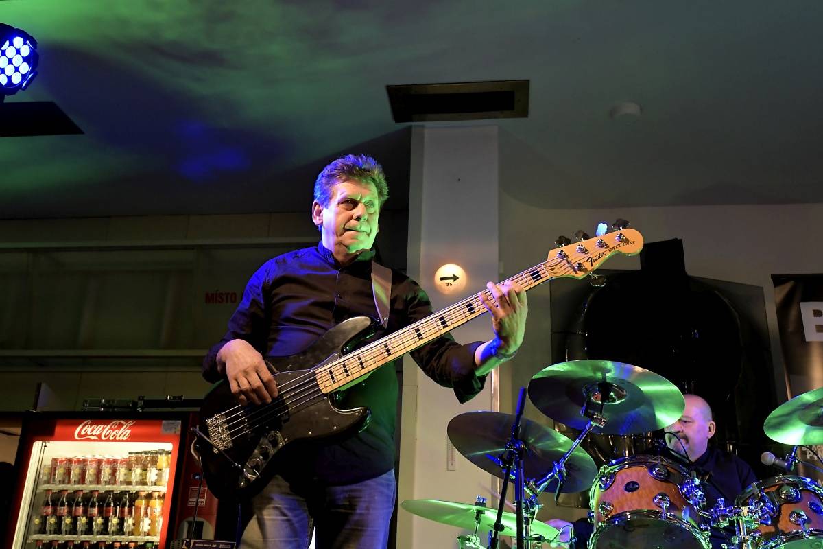 Blues Alive v Šumperku uctil Ettu James, zahráli Ana Popović i The Turtev Brothers