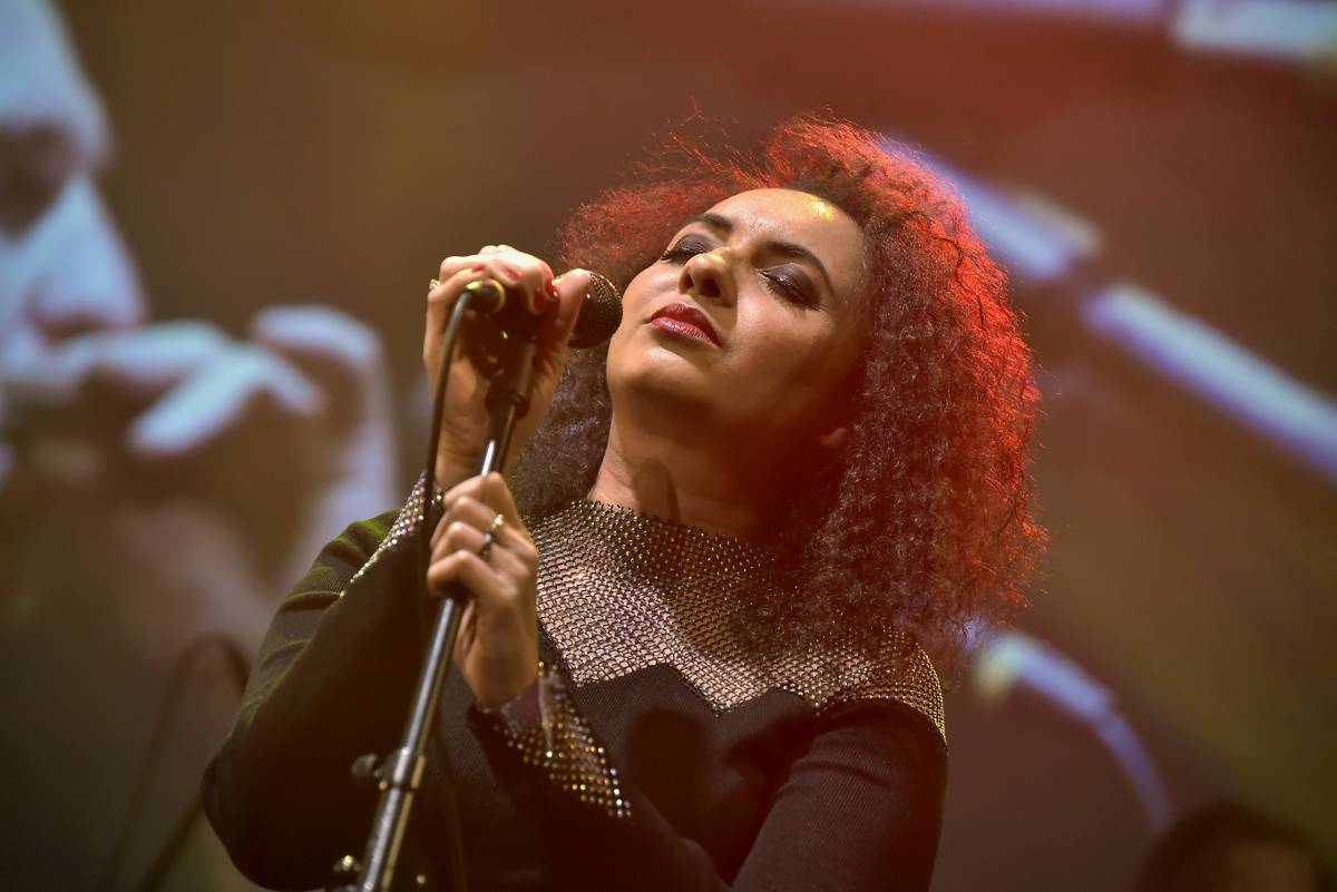 Blues Alive v Šumperku uctil Ettu James, zahráli Ana Popović i The Turtev Brothers