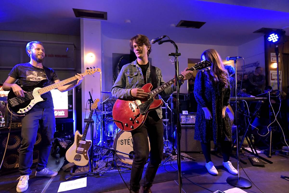 Blues Alive v Šumperku uctil Ettu James, zahráli Ana Popović i The Turtev Brothers