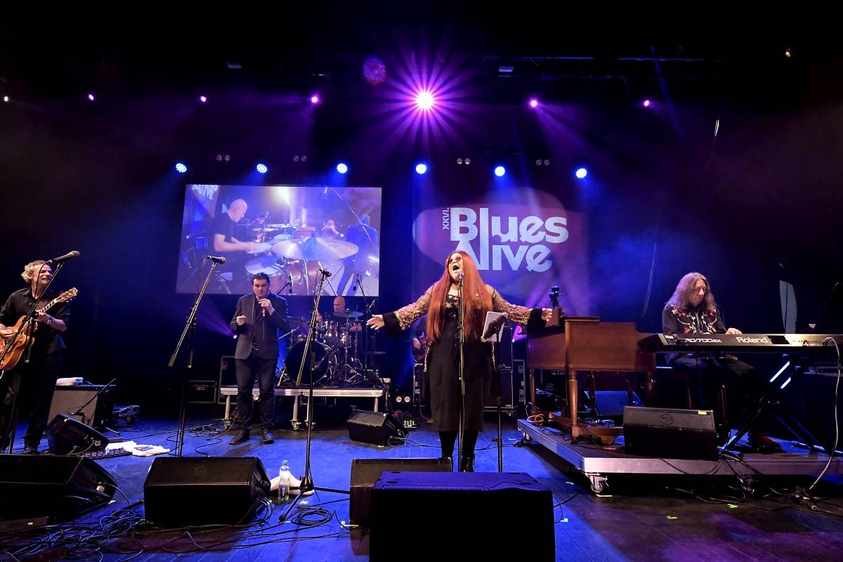 Blues Alive v Šumperku uctil Ettu James, zahráli Ana Popović i The Turtev Brothers