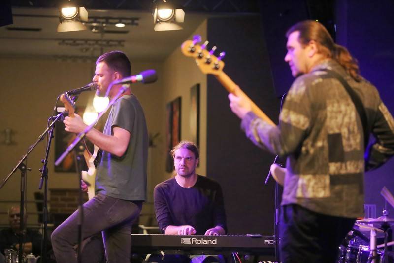 Marco Mendoza přivezl na Slovensko album New Direction