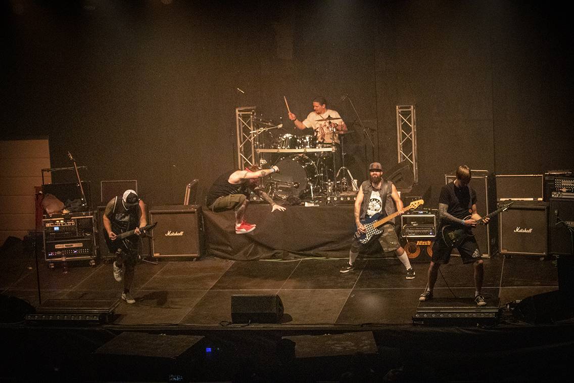 Dead End Festival se po třech letech rozezněl Českými Budějovicemi. Zahráli Hentai Corporation, Kurtizány z 25. Avenue nebo Honza Křížek