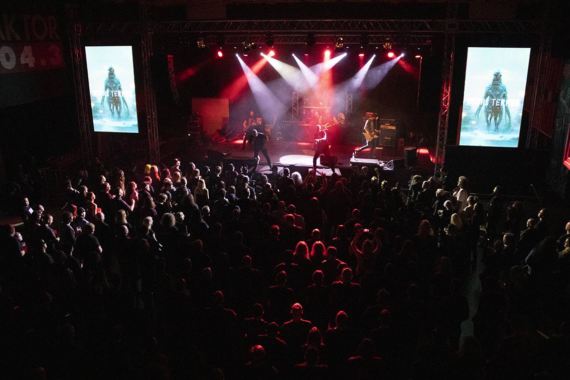 Dead End Festival se po třech letech rozezněl Českými Budějovicemi. Zahráli Hentai Corporation, Kurtizány z 25. Avenue nebo Honza Křížek