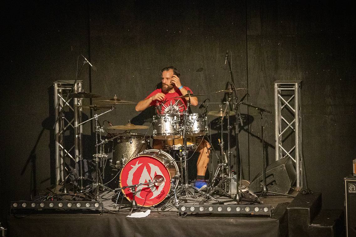 Dead End Festival se po třech letech rozezněl Českými Budějovicemi. Zahráli Hentai Corporation, Kurtizány z 25. Avenue nebo Honza Křížek