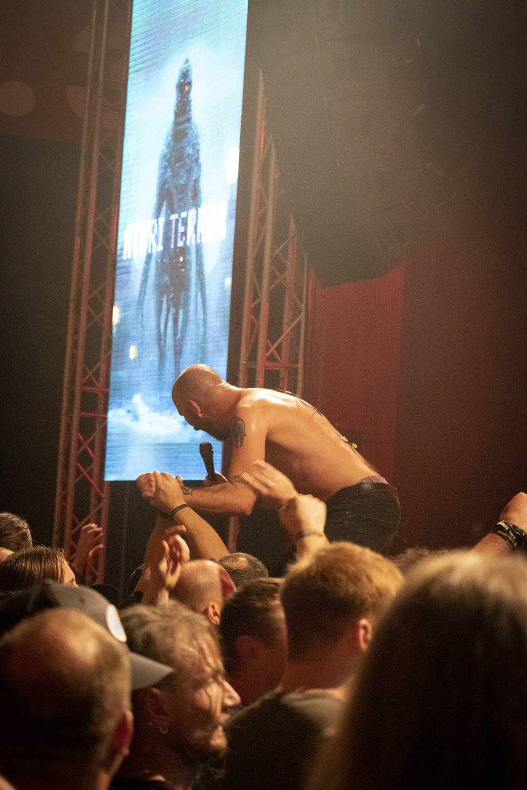 Dead End Festival se po třech letech rozezněl Českými Budějovicemi. Zahráli Hentai Corporation, Kurtizány z 25. Avenue nebo Honza Křížek