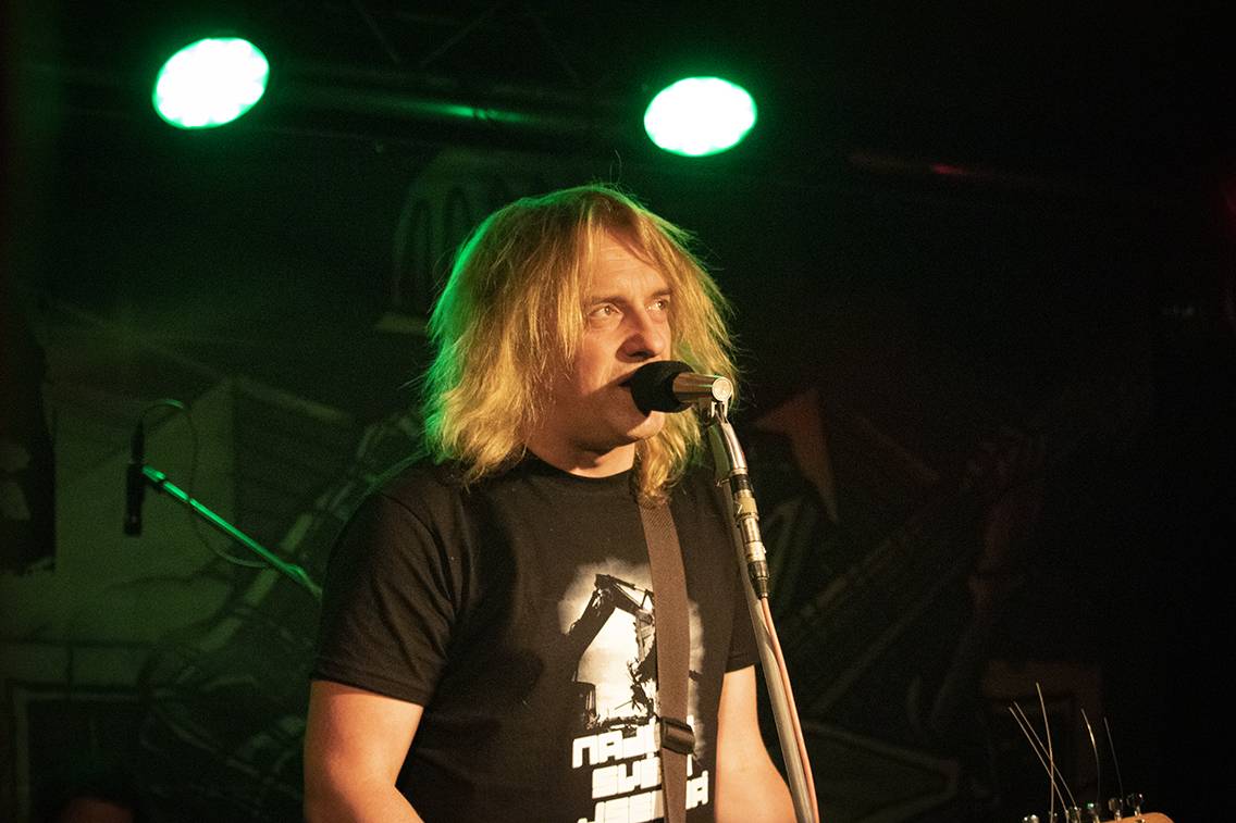 Přetrhnuté struny i plavání na lidech. Vypsaná fiXa dvakrát vyprodala České Budějovice