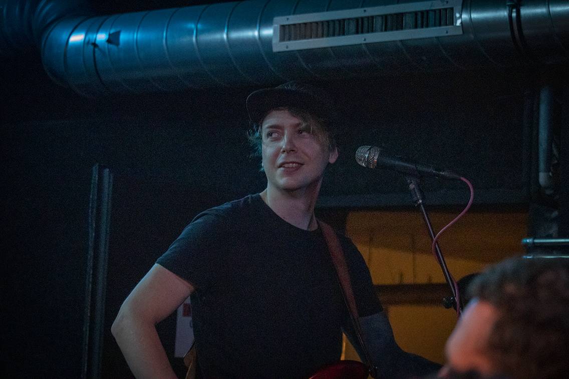 Přetrhnuté struny i plavání na lidech. Vypsaná fiXa dvakrát vyprodala České Budějovice