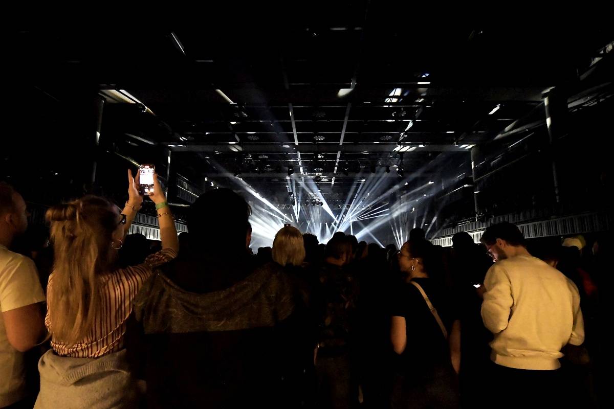 Bonobo ve Foru Karlín představil své nejemocionálnější album Fragments