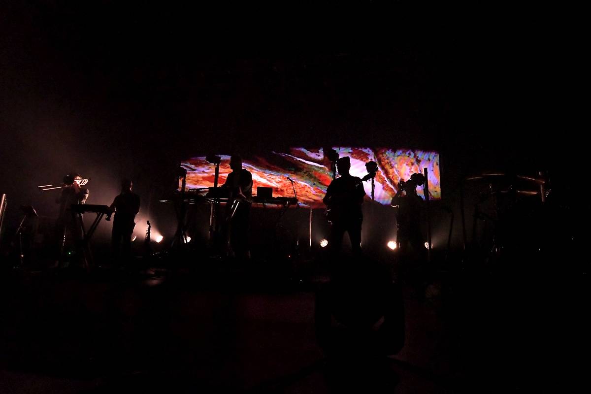 Bonobo ve Foru Karlín představil své nejemocionálnější album Fragments