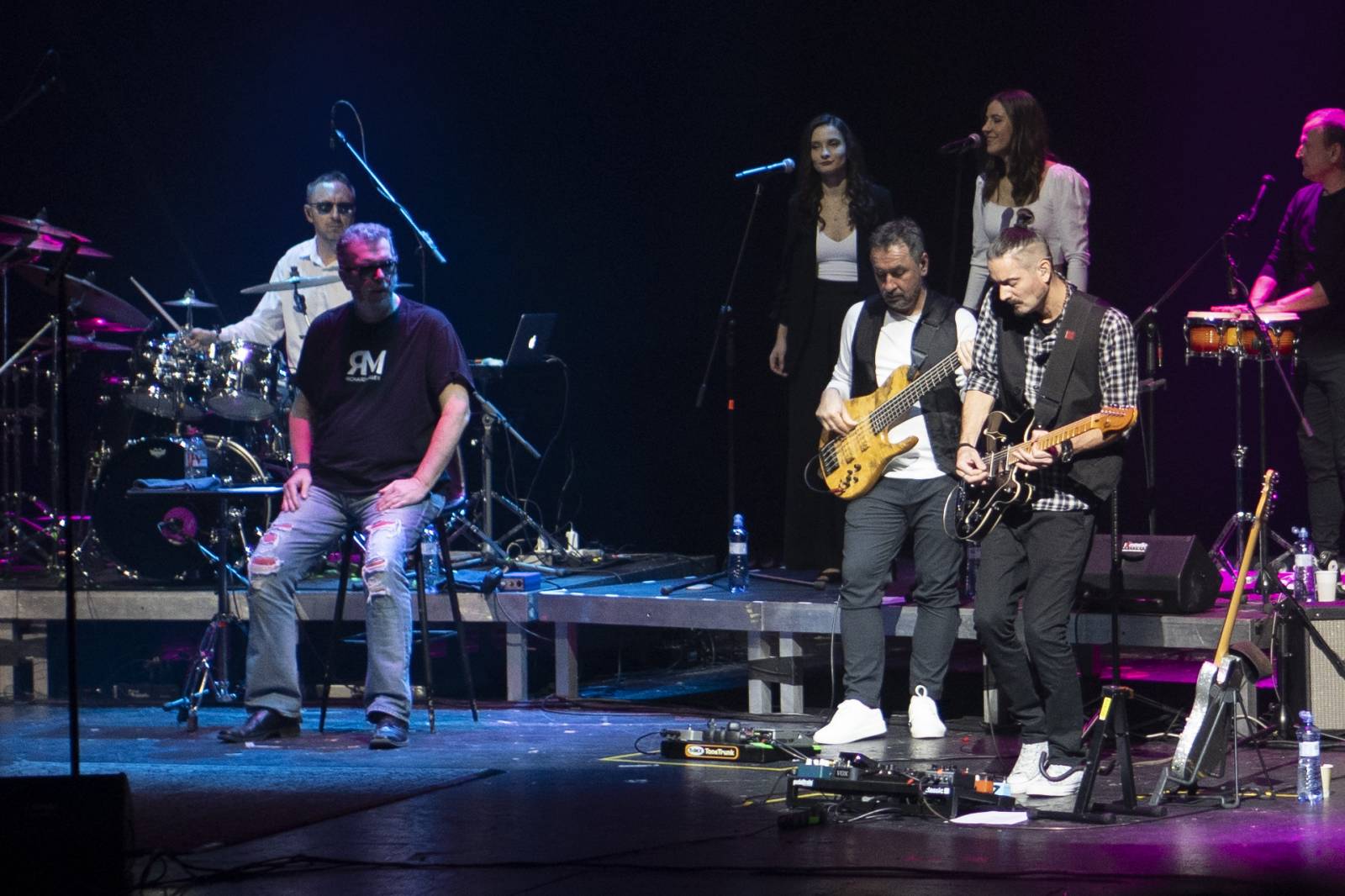 Koncert zakončený ve stoje. Richard Müller zahrál v Divadle Hybernia