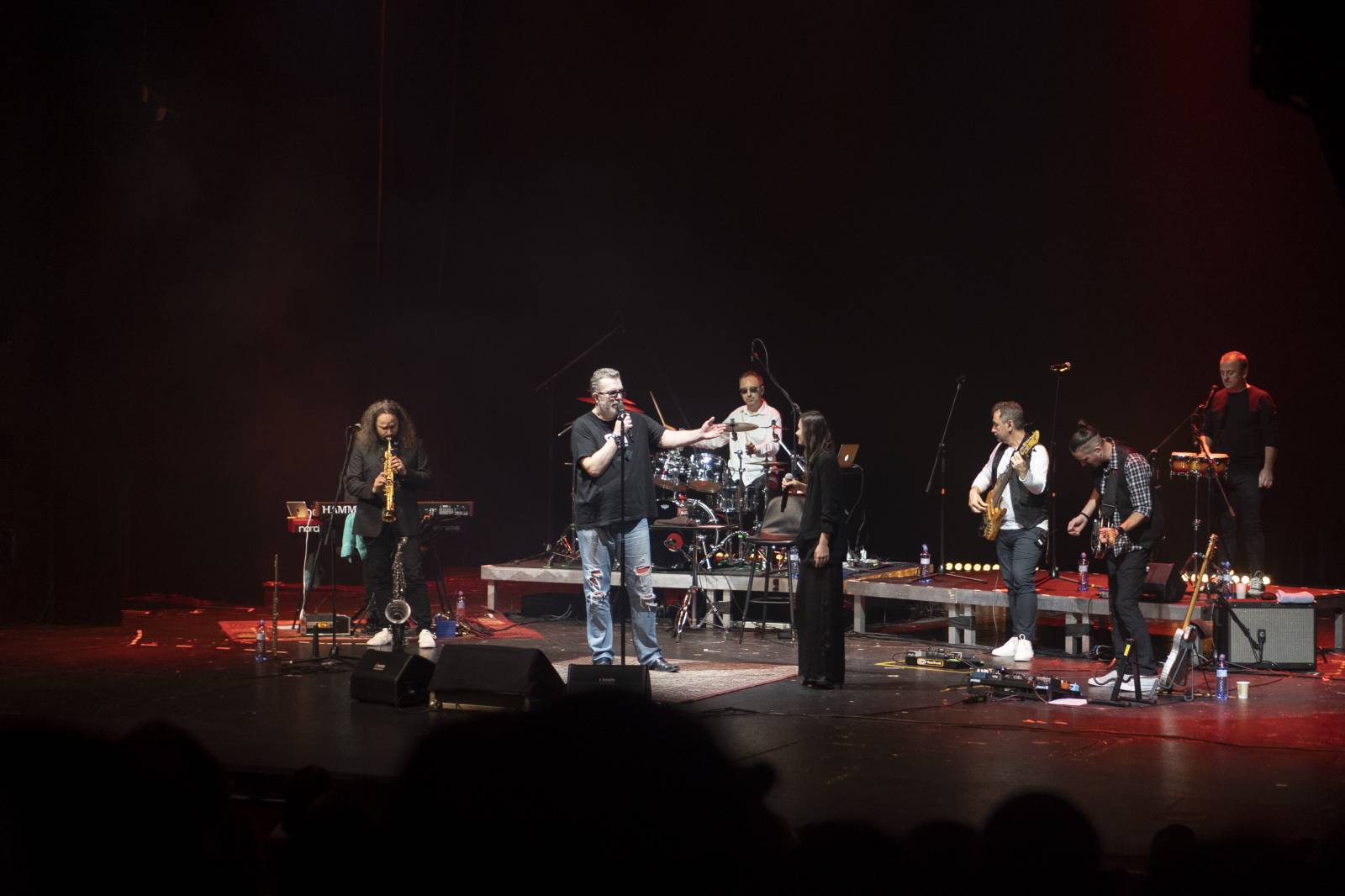 Koncert zakončený ve stoje. Richard Müller zahrál v Divadle Hybernia