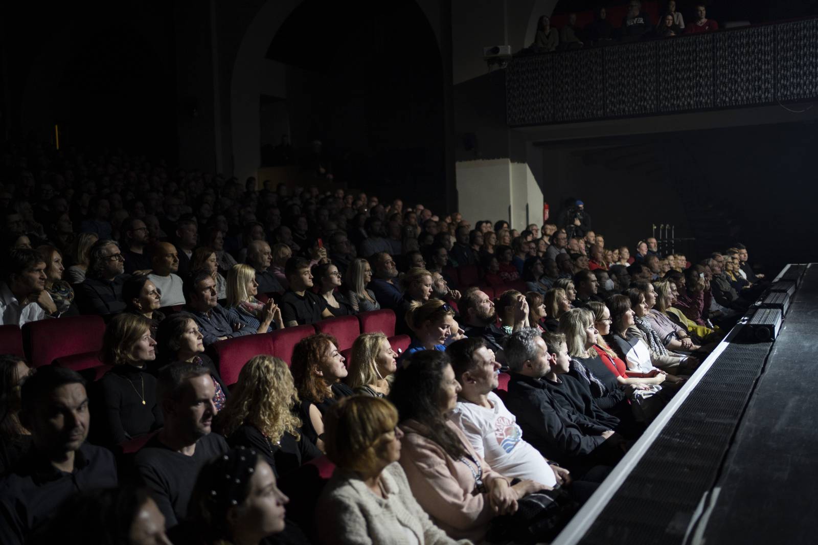 Koncert zakončený ve stoje. Richard Müller zahrál v Divadle Hybernia
