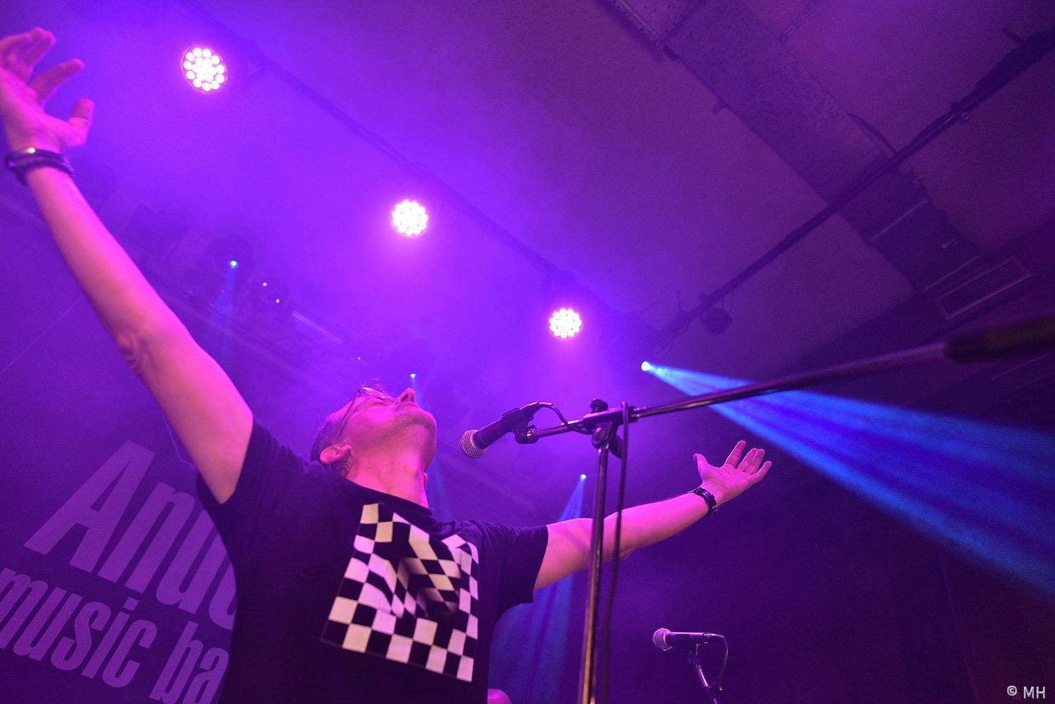 Prouza v Plzni oslavila Kristova léta, sekundoval jí Absolutní neklid