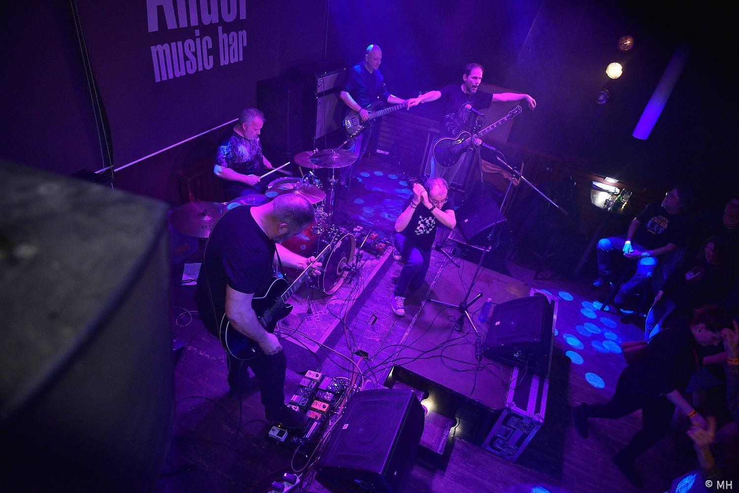 Prouza v Plzni oslavila Kristova léta, sekundoval jí Absolutní neklid