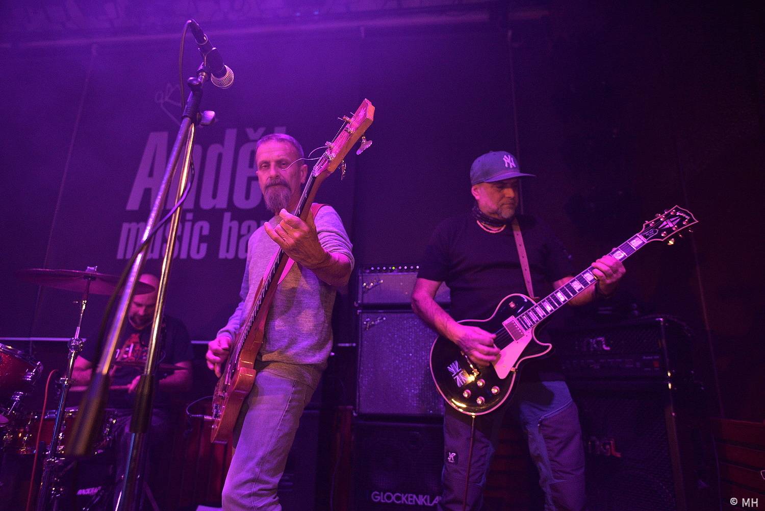 Prouza v Plzni oslavila Kristova léta, sekundoval jí Absolutní neklid