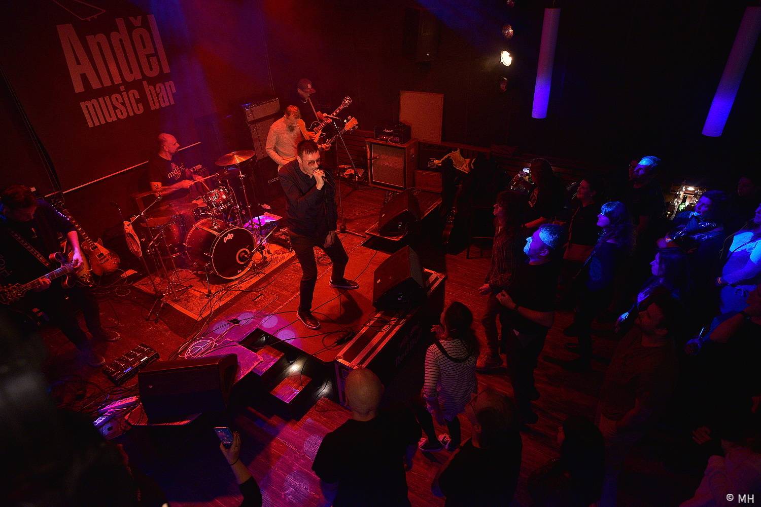 Prouza v Plzni oslavila Kristova léta, sekundoval jí Absolutní neklid