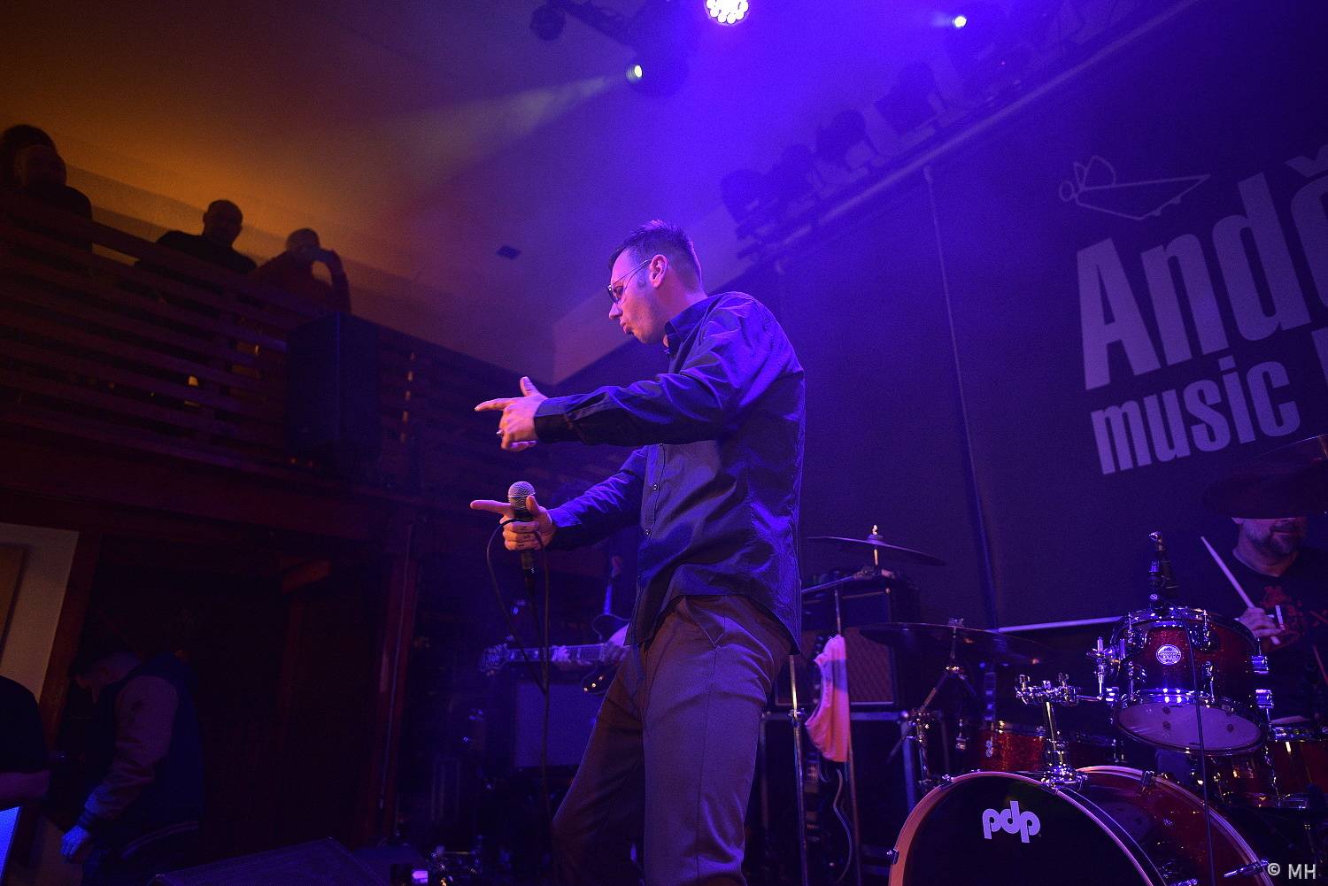 Prouza v Plzni oslavila Kristova léta, sekundoval jí Absolutní neklid