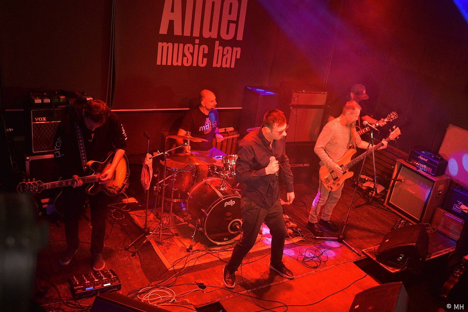 Prouza v Plzni oslavila Kristova léta, sekundoval jí Absolutní neklid