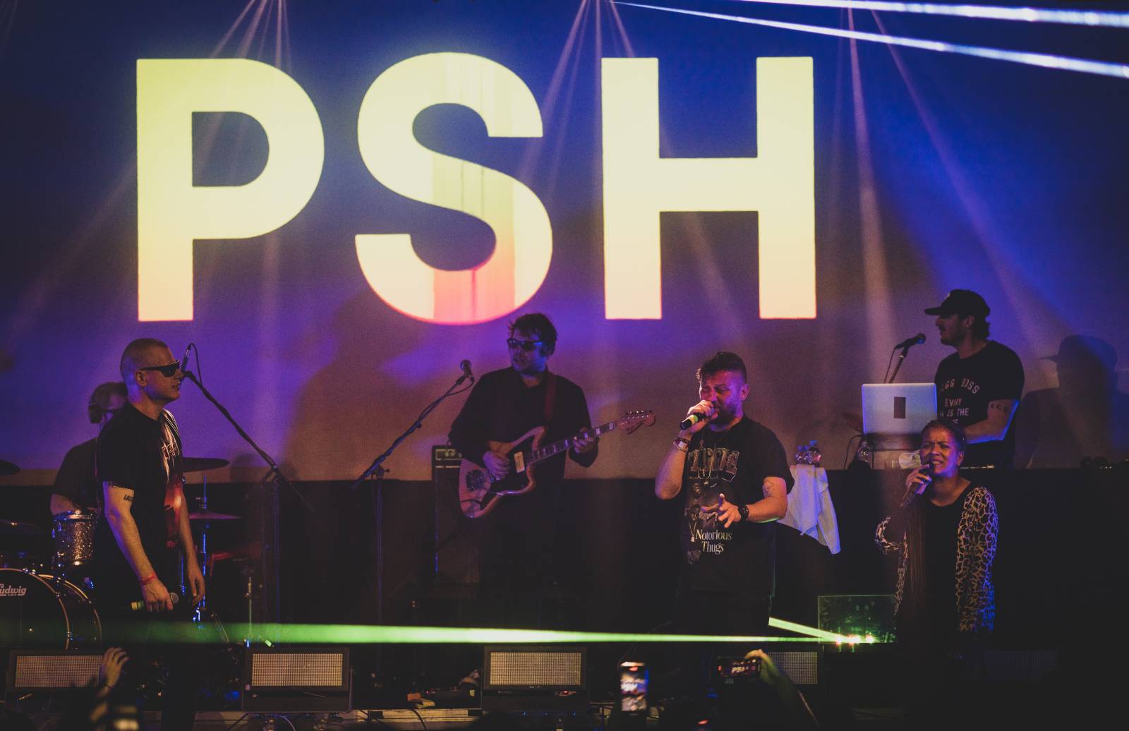 PSH přivezli do pražského Roxy své písně v nových aranžích